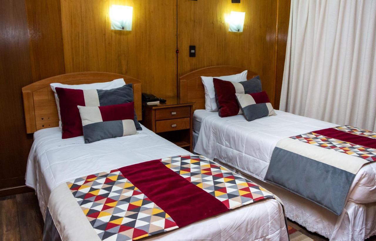 Hotel Gran Muso Los Ángeles Dış mekan fotoğraf