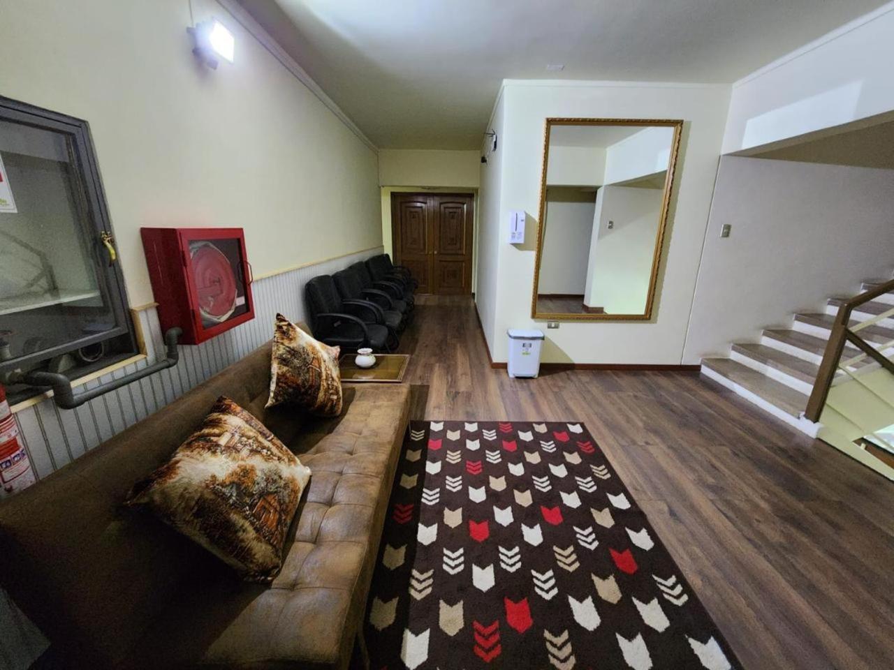 Hotel Gran Muso Los Ángeles Dış mekan fotoğraf